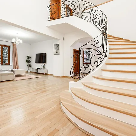 Villa Lumina Amazing House In Warsaw
