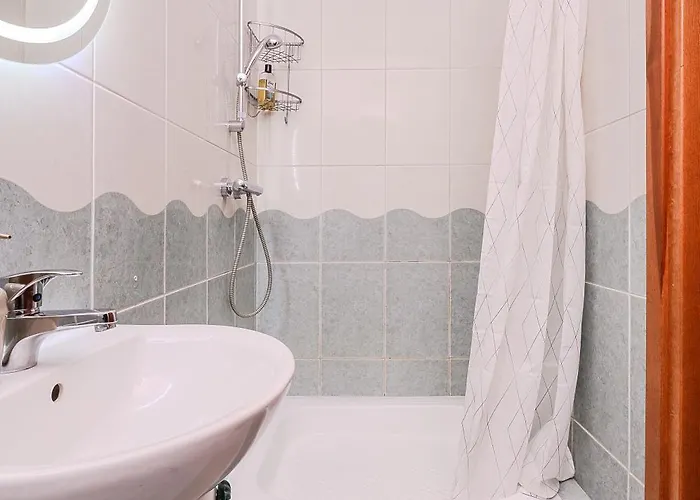 Lumina Amazing House In