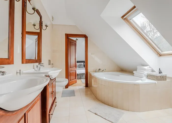 Lumina Amazing House In Villa Warsaw