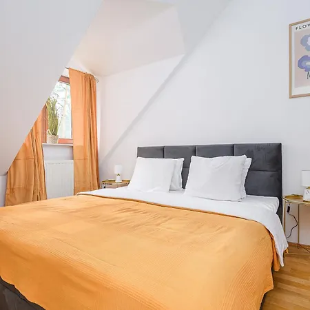 Villa Lumina Amazing House In Varşova