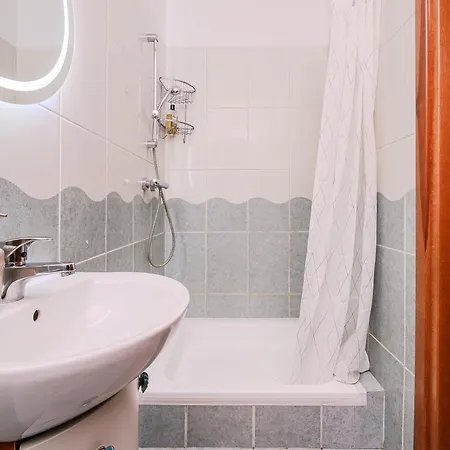 Lumina Amazing House In