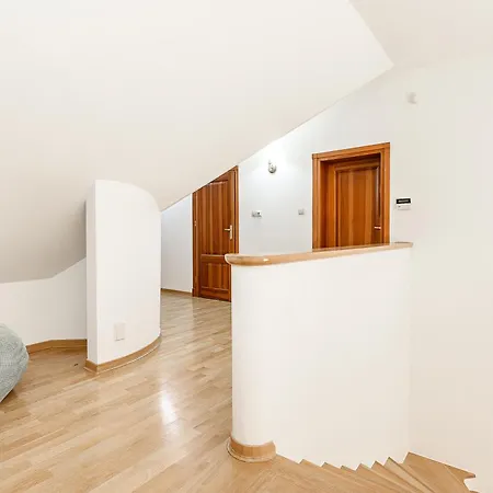 Villa Lumina Amazing House In *