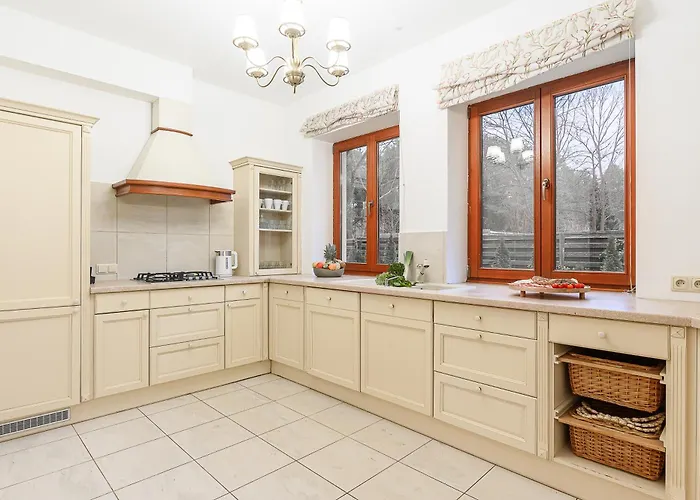 Lumina Amazing House In * ワルシャワ